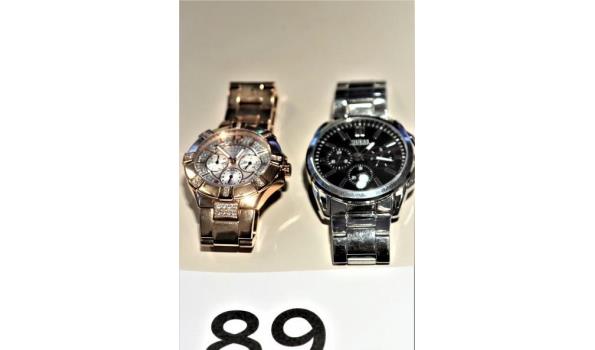 2 div horloges GUESS W155012 en W117662, werking niet gekend, met gebruikssporen
